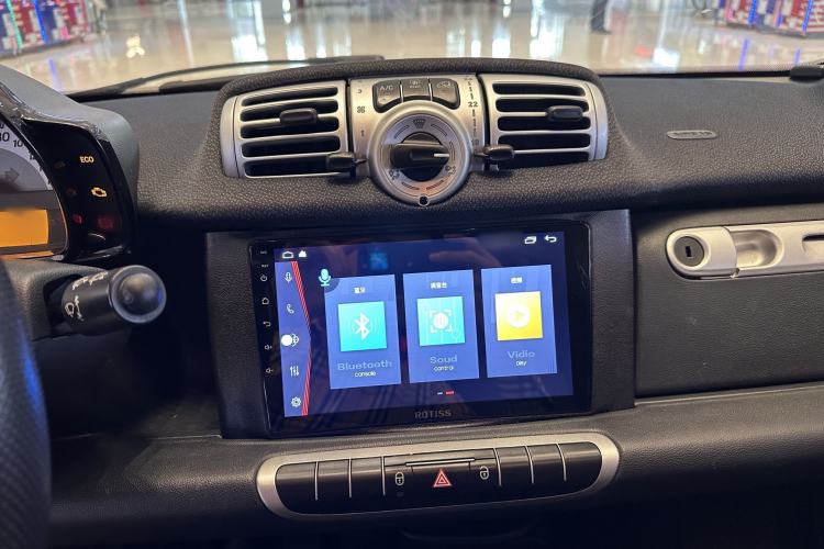 Used smart fortwo 2012 1.0 MHD Hardtop Comfort Edition Audio And AC Panel