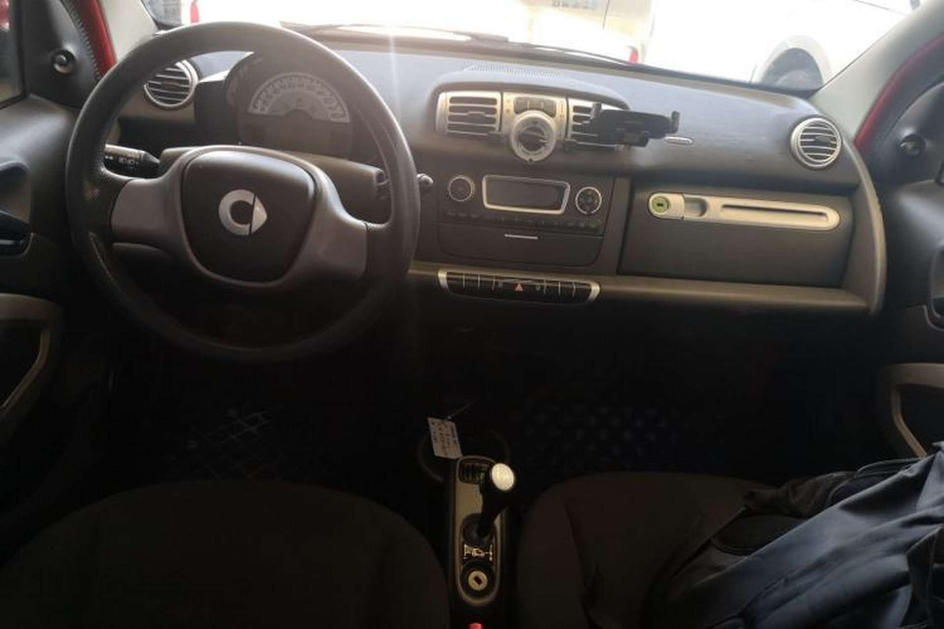 Used smart fortwo 2012 1.0 MHD Hardtop Standard Edition Center Console
