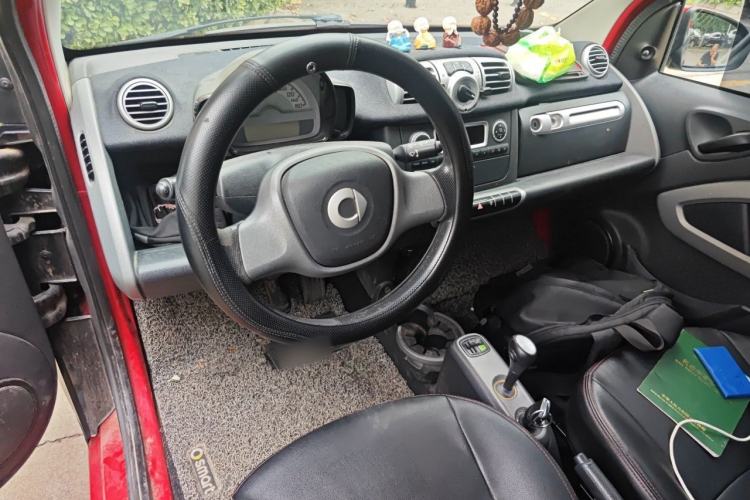 Used smart fortwo 2012 1.0 MHD Hardtop Comfort Edition Center Console