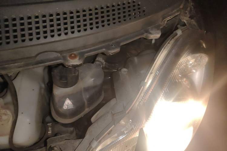 Used smart fortwo 2012 1.0 MHD Hardtop Standard Edition Engine Bay Left