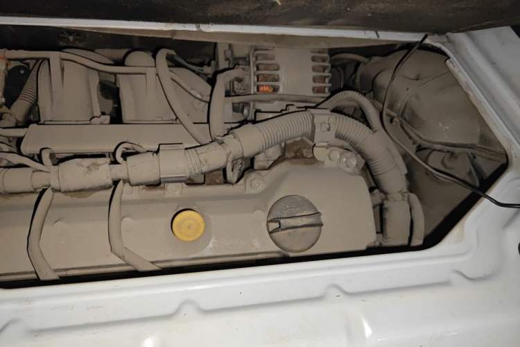 Used smart fortwo 2012 1.0 MHD Hardtop Comfort Edition Engine Bay Left