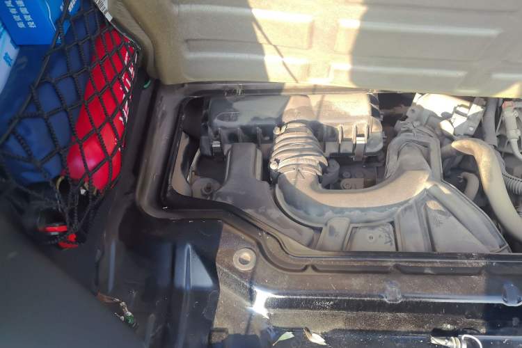 Used smart fortwo 2012 1.0 MHD Hardtop Comfort Edition Engine Bay Right