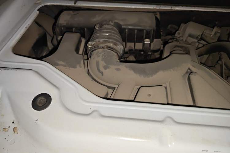 Used smart fortwo 2012 1.0 MHD Hardtop Comfort Edition Engine Bay Right