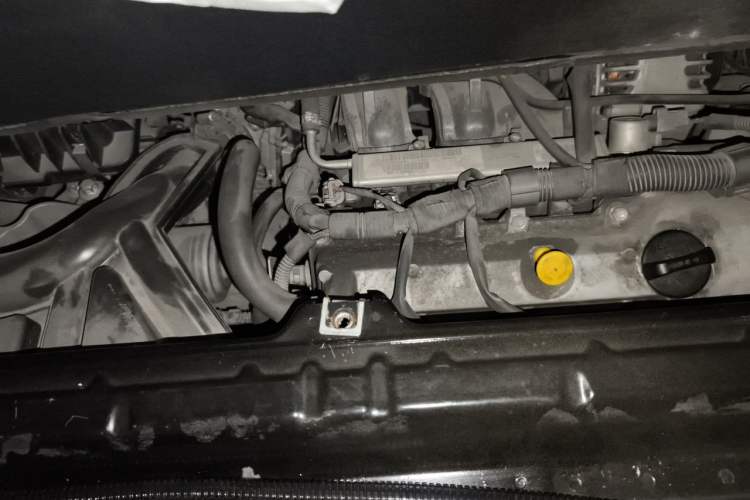 Used smart fortwo 2012 1.0 MHD Hardtop Standard Edition Engine Bay