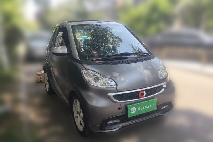 Used smart fortwo 2012 1.0T Convertible Passion Edition Front Right 45 Deg