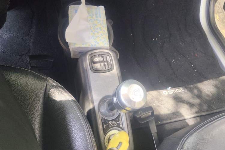 Used smart fortwo 2012 1.0T Convertible Passion Edition Gear Lever