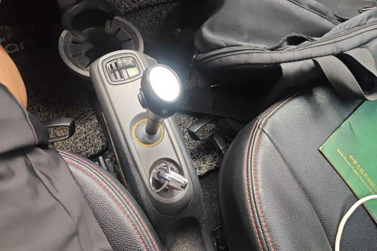 Used smart fortwo 2012 1.0 MHD Hardtop Comfort Edition Gear Lever