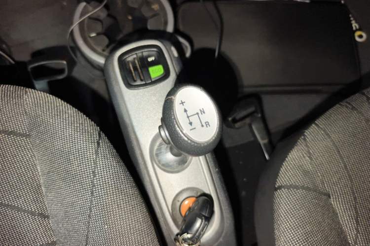Used smart fortwo 2012 1.0 MHD Hardtop Comfort Edition Gear Lever