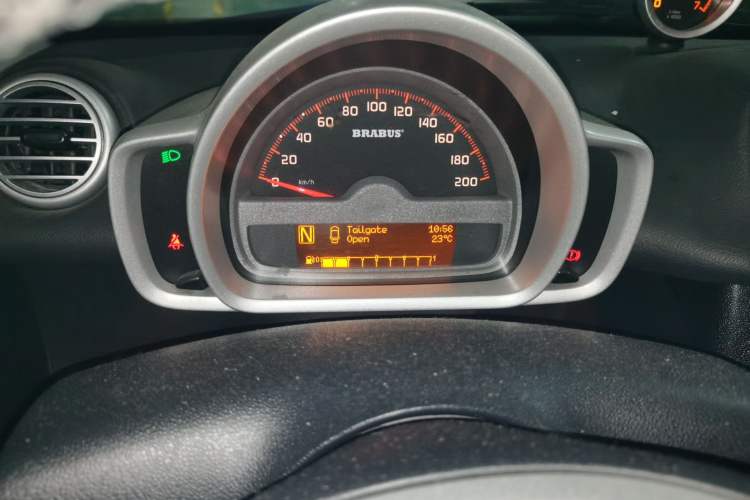 Used smart fortwo 2012 1.0T Bosu Xclusive Edition Instrument Cluster