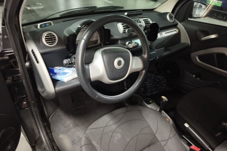 Used smart fortwo 2012 1.0 MHD Hardtop Comfort Edition Interior 2