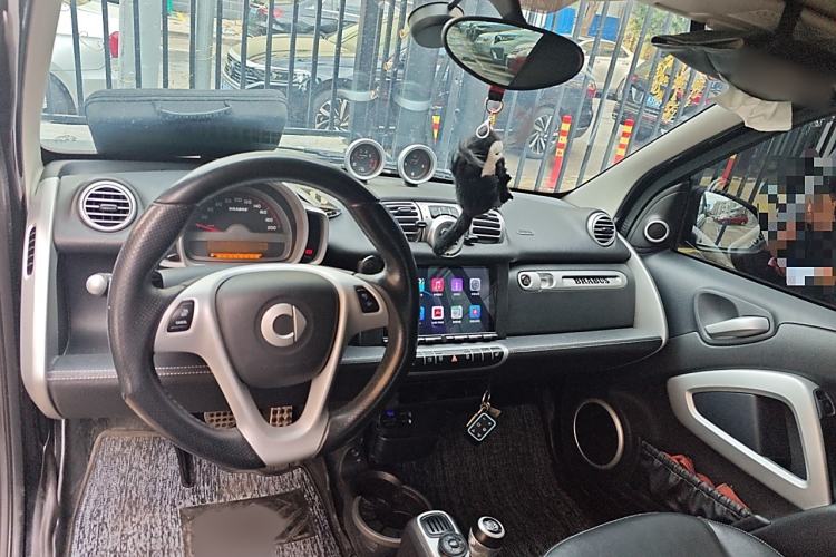 Used smart fortwo 2012 1.0T Bosu Xclusive Edition Interior 2