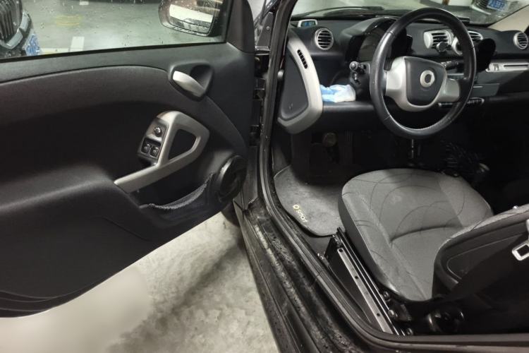Used smart fortwo 2012 1.0 MHD Hardtop Comfort Edition Interior 3