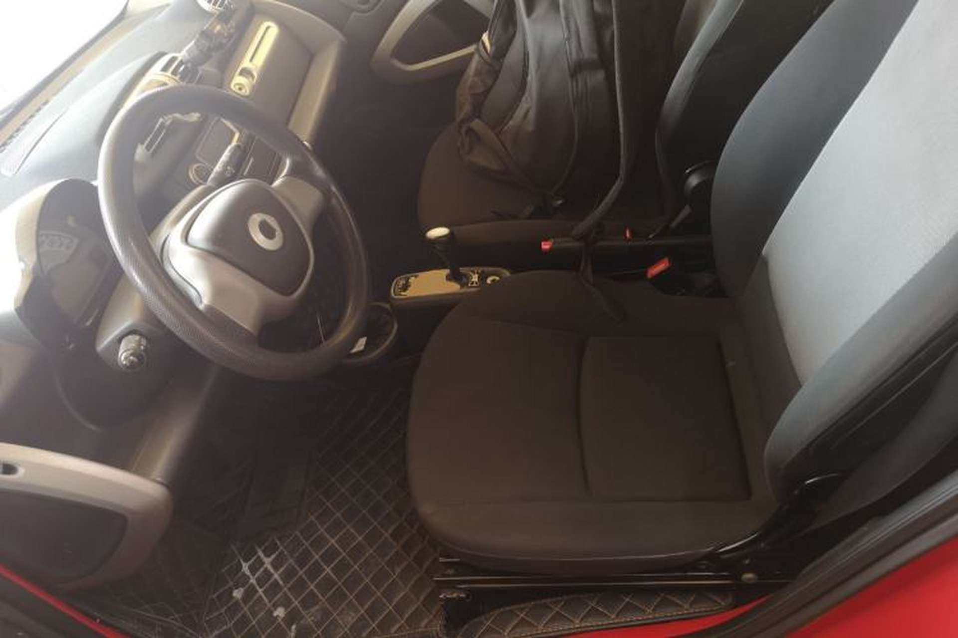 Used smart fortwo 2012 1.0 MHD Hardtop Standard Edition Left Front Seat