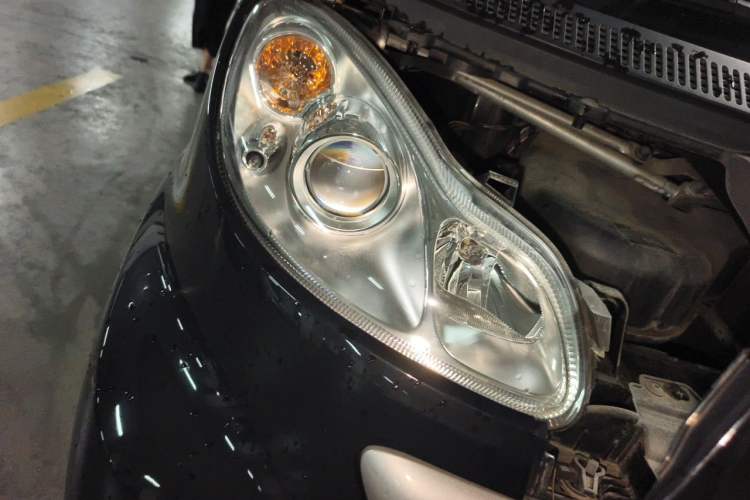 Used smart fortwo 2012 1.0 MHD Hardtop Comfort Edition Right Front Headlight