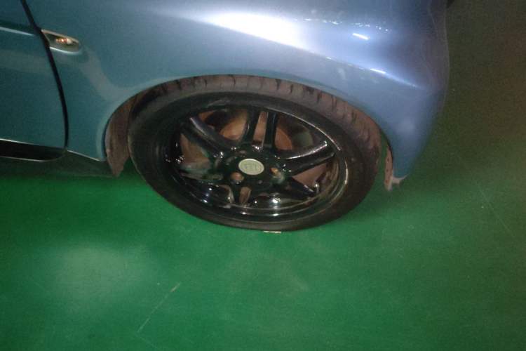Used smart fortwo 2012 1.0 MHD Hardtop Standard Edition Right Front Wheel Hub