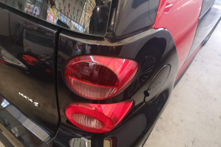 Used smart fortwo 2012 1.0 MHD Hardtop Standard Edition Right Rear Taillight