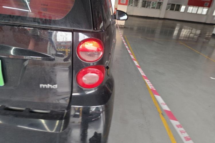 Used smart fortwo 2012 1.0 MHD Hardtop Standard Edition Right Rear Taillight