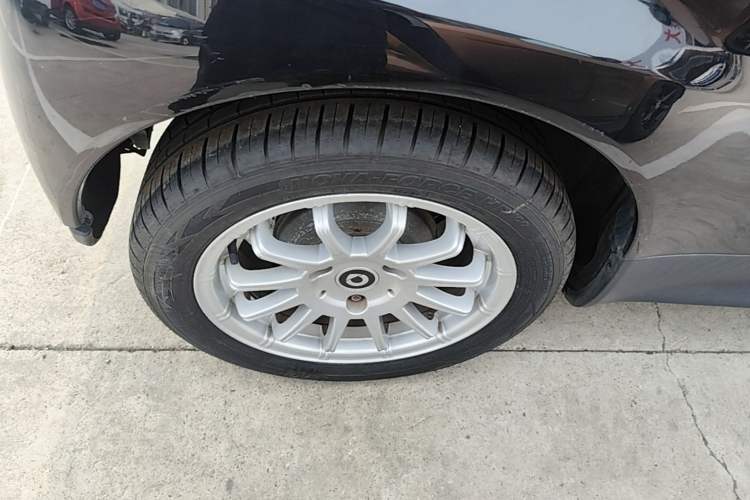 Used smart fortwo 2012 1.0 MHD Hardtop Standard Edition Right Rear Wheel Hub