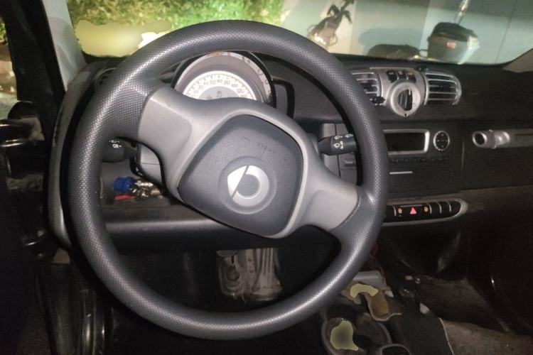 Used smart fortwo 2012 1.0 MHD Hardtop Standard Edition Steering Wheel