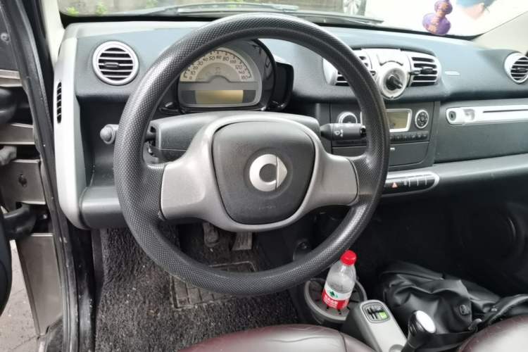 Used smart fortwo 2012 1.0 MHD Hardtop Comfort Edition Steering Wheel