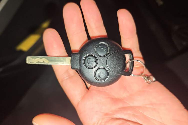 Used smart fortwo 2012 1.0 MHD Hardtop Standard Edition Vehicle Key