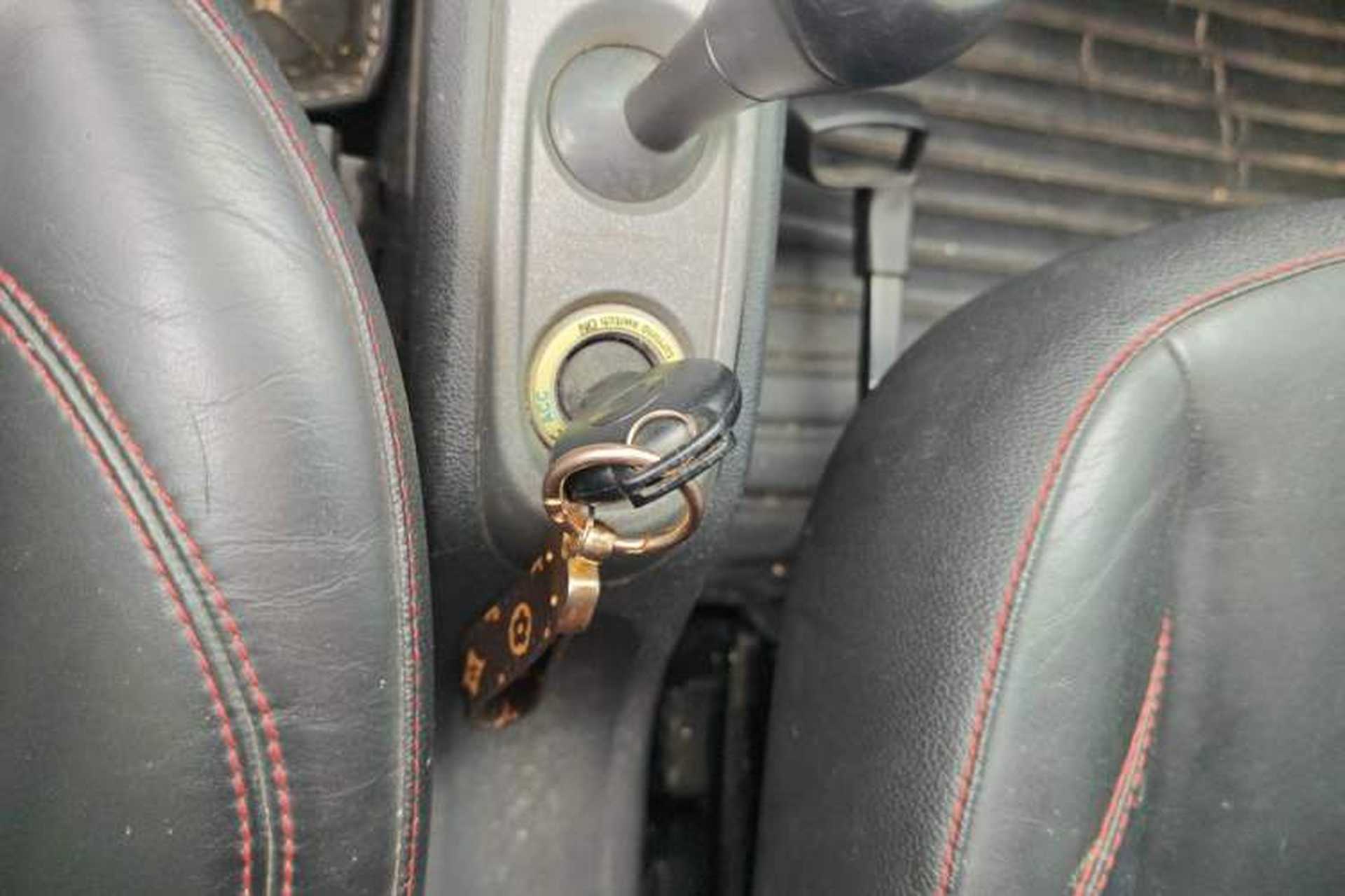 Used smart fortwo 2012 1.0T Hardtop Passion Edition Vehicle Key