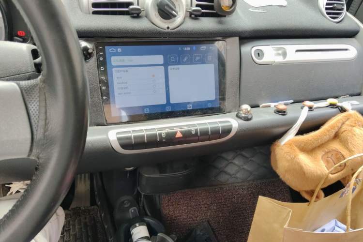Used smart fortwo 2012 1.0 MHD Hardtop Comfort Edition Audio And AC Panel