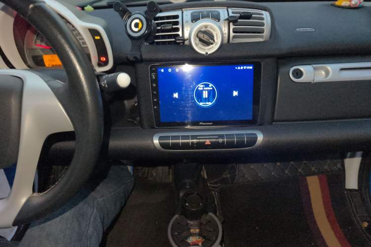 Used smart fortwo 2012 1.0 MHD Hardtop Comfort Edition Audio And AC Panel