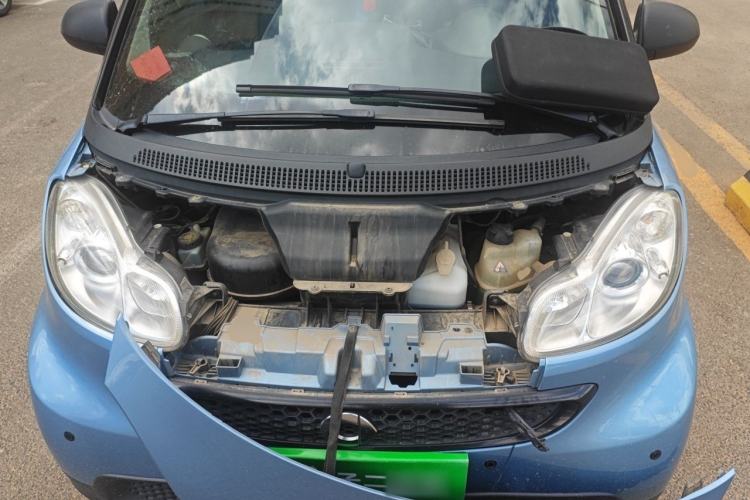 Used smart fortwo 2012 1.0 MHD Hardtop Standard Edition Engine Bay