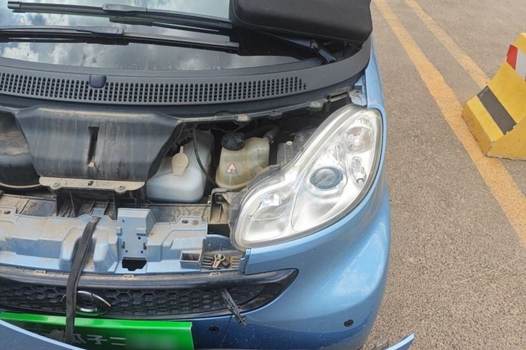 Used smart fortwo 2012 1.0 MHD Hardtop Standard Edition Engine Bay Left