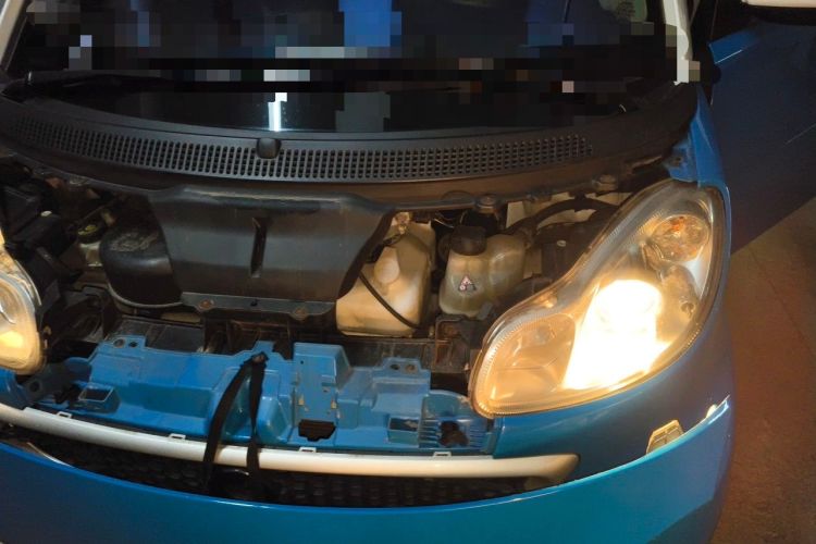 Used smart fortwo  Engine Bay Left