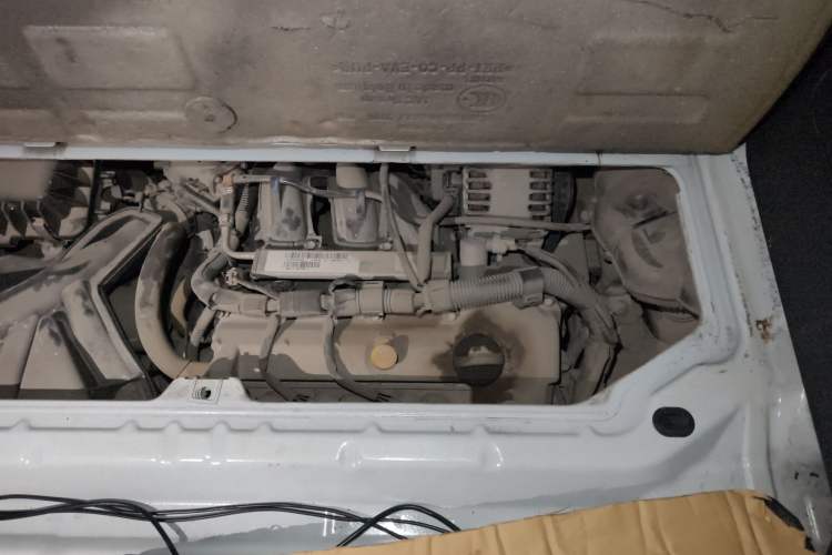 Used smart fortwo 2012 1.0 MHD Hardtop Comfort Edition Engine Bay Left