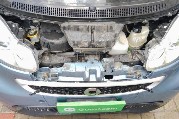 Used smart fortwo 2012 1.0 MHD Hardtop Comfort Edition Engine Bay