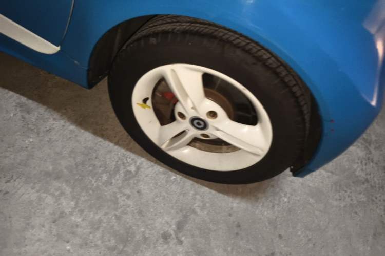 Used smart fortwo  Right Front Wheel Hub