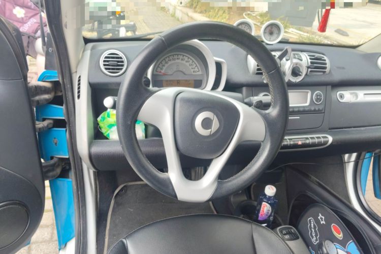 Used smart fortwo 2012 1.0T Convertible Passion Edition Steering Wheel