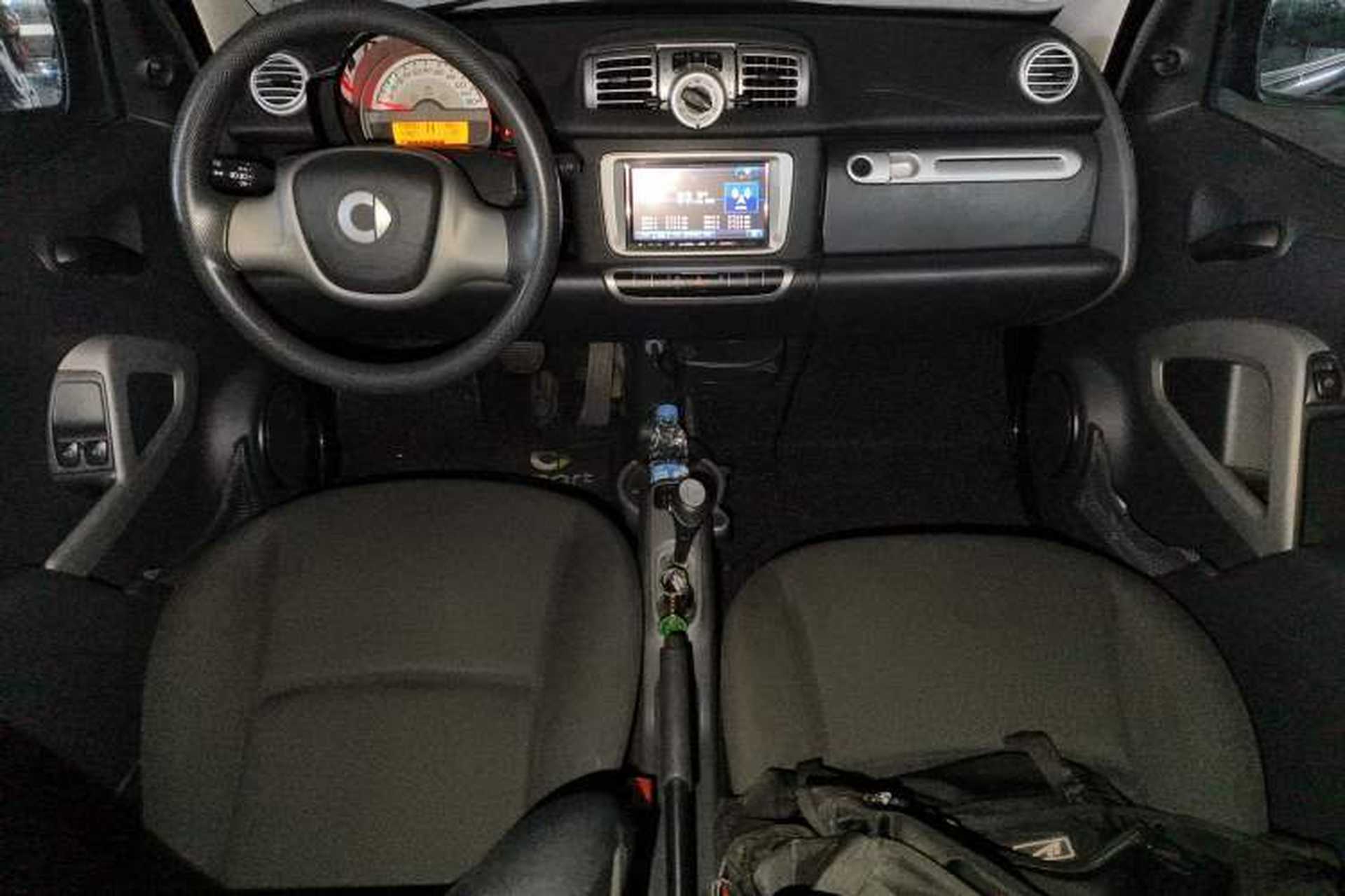 Used smart fortwo 2012 1.0 MHD Hardtop Comfort Edition Center Console