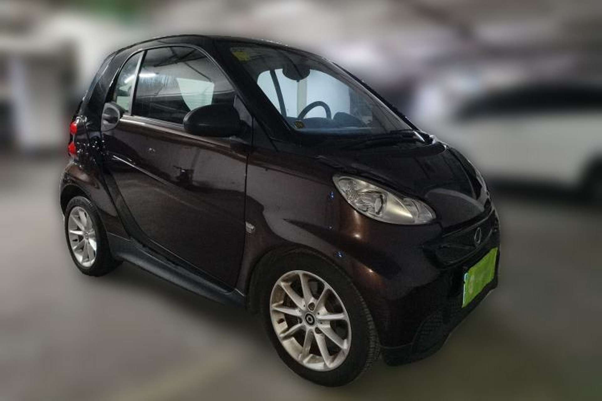Used smart fortwo 2012 1.0 MHD Hardtop Comfort Edition Front Right 45 Deg