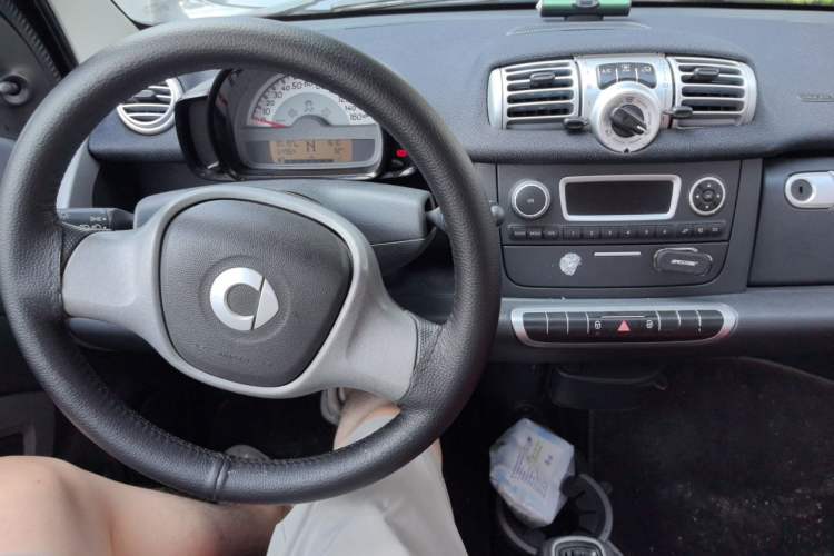 Used smart fortwo 2012 1.0 MHD Hardtop Standard Edition Audio And AC Panel