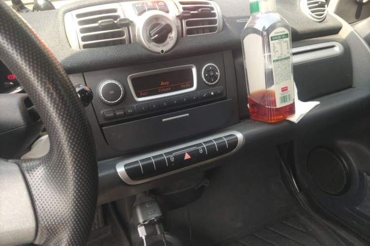 Used smart fortwo 2012 1.0 MHD Hardtop Standard Edition Audio And AC Panel