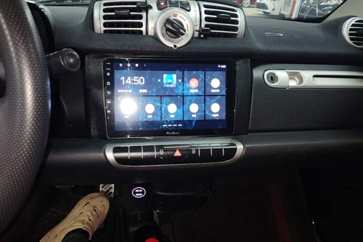 Used smart fortwo 2012 1.0 MHD Hardtop Standard Edition Audio And AC Panel