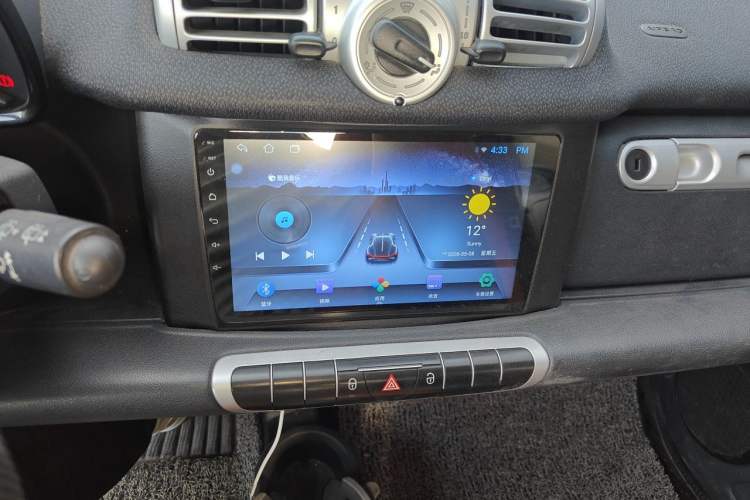 Used smart fortwo 2012 1.0 MHD Hardtop Standard Edition Audio And AC Panel