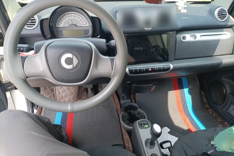 Used smart fortwo 2012 1.0 MHD Hardtop Standard Edition Center Console
