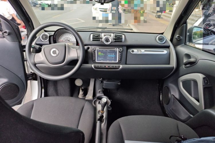 Used smart fortwo 2012 1.0 MHD Hardtop Standard Edition Center Console