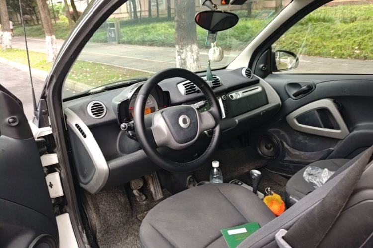 Used smart fortwo 2012 1.0 MHD Hardtop Comfort Edition Center Console