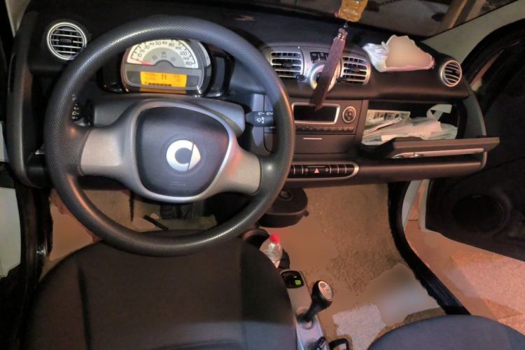 Used smart fortwo 2012 1.0 MHD Hardtop Comfort Edition Center Console