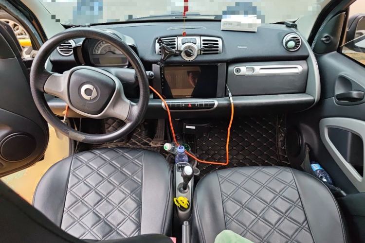 Used smart fortwo 2012 1.0 MHD Hardtop Standard Edition Center Console