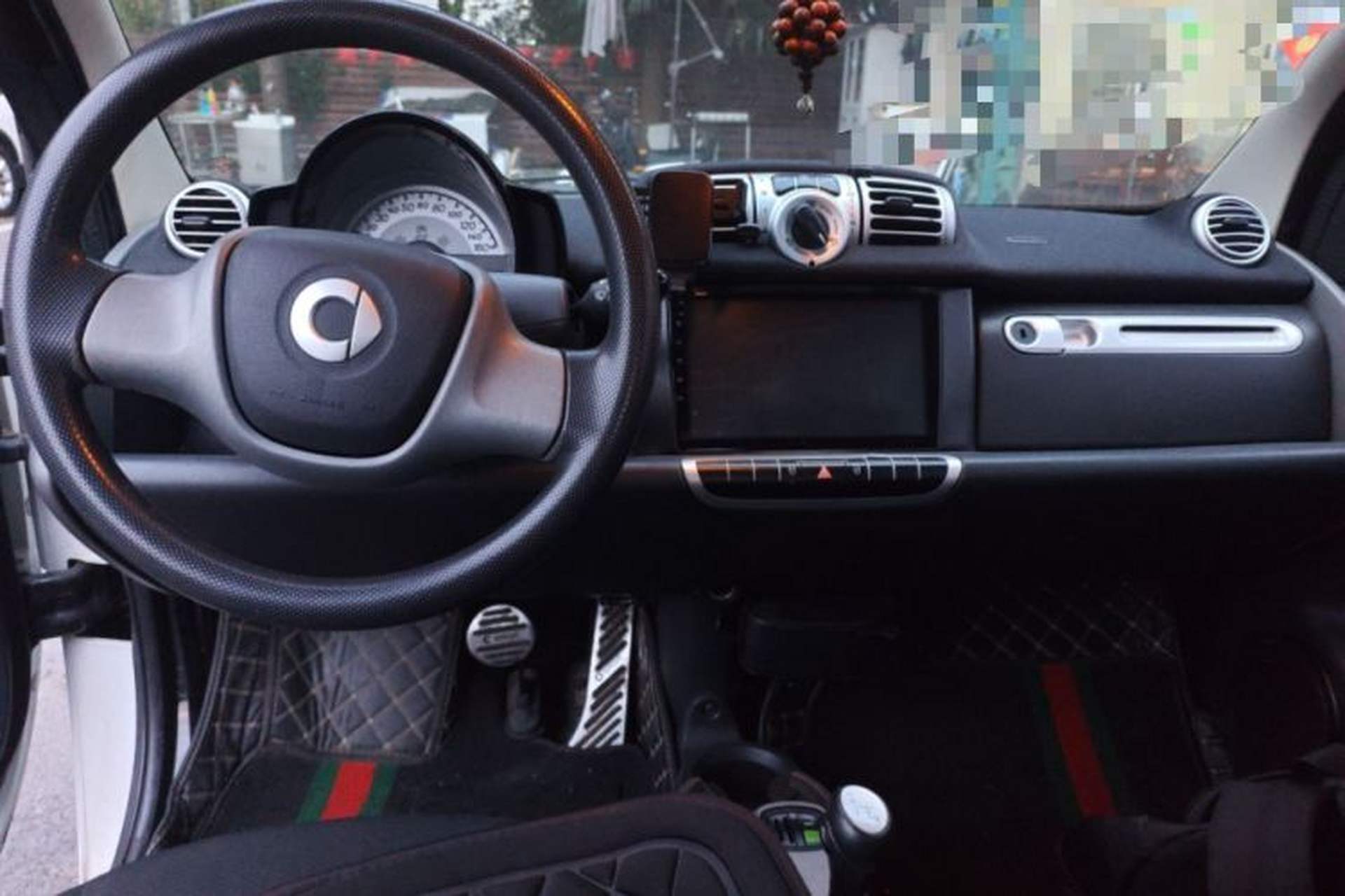 Used smart fortwo 2012 1.0 MHD Hardtop Standard Edition Center Console