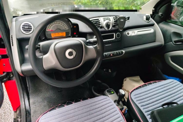 Used smart fortwo 2012 1.0 MHD Hardtop Standard Edition Center Console
