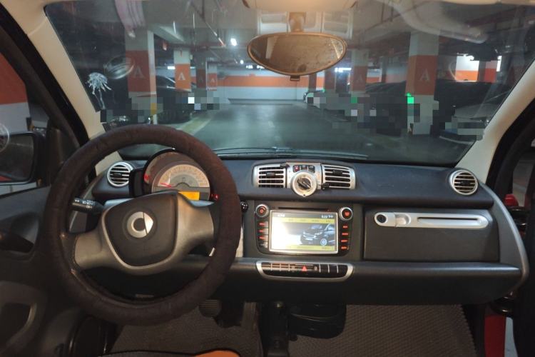 Used smart fortwo 2012 1.0 MHD Hardtop Standard Edition Center Console