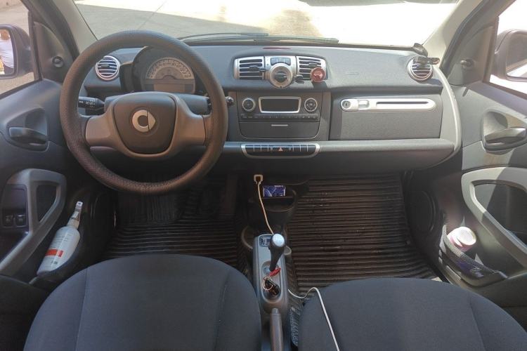 Used smart fortwo 2012 1.0 MHD Hardtop Standard Edition Center Console